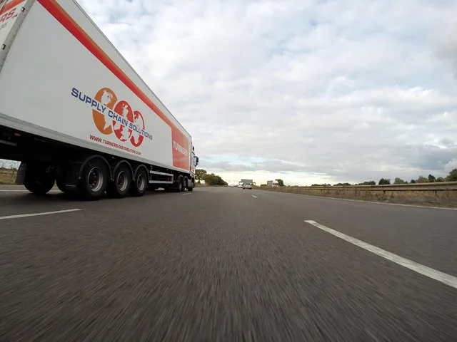 truck, road, vehicle, transportation, highway, fast, freight, business, shipping, delivery, transport, trucking, cargo, driving, speed, automobile, car, street, logistic, trailer, shipment, heavy, lorry, drive, moving, commercial, sunset, traffic, semi, van, industry, auto, travel, export, route, transit, distribution. Chicago interstate moves, union labor and mover household estimates