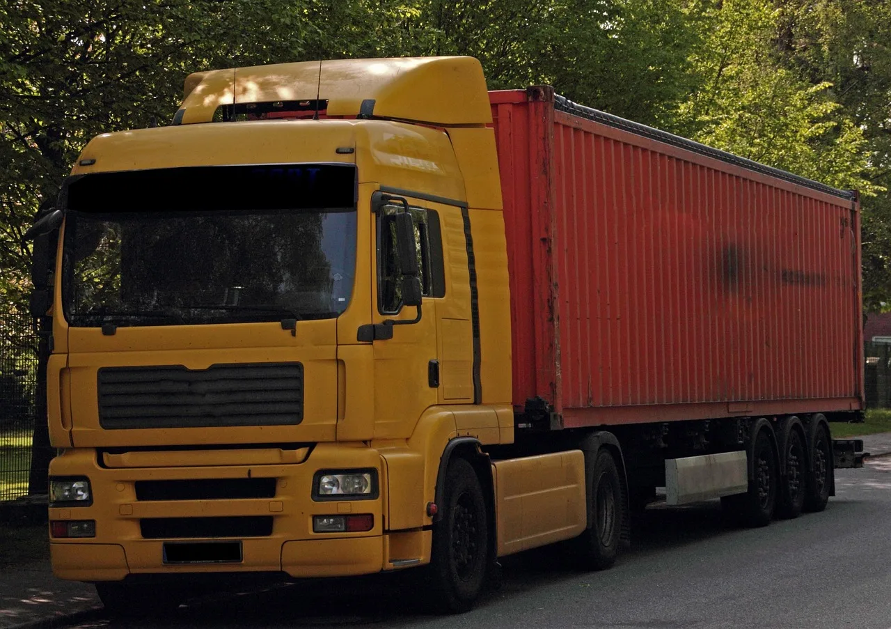 truck, vehicle, commercial vehicle, trucks, transport, traffic, yellow, truck, truck, truck, truck, truck. How Are Moving Estimates Regulated in Ontario?